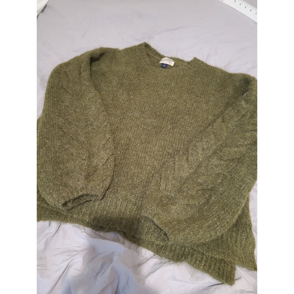 Universal Thread Wool Alpaca Blend relaxed fit sweater Women sz M olive boho